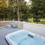 Stone Beck With Hot Tub *