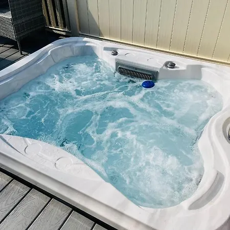 Stone Beck With Hot Tub Prázdninový dům