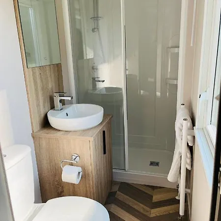 Stone Beck With Hot Tub *